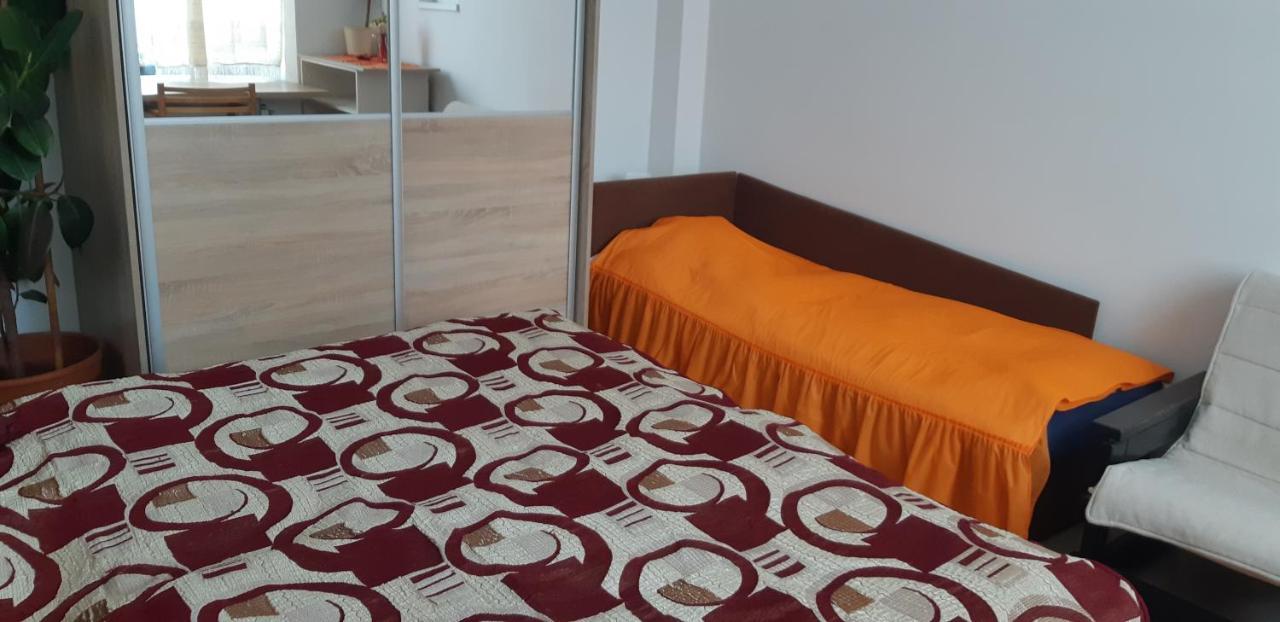 Apartman Yvet Sucany Ngoại thất bức ảnh