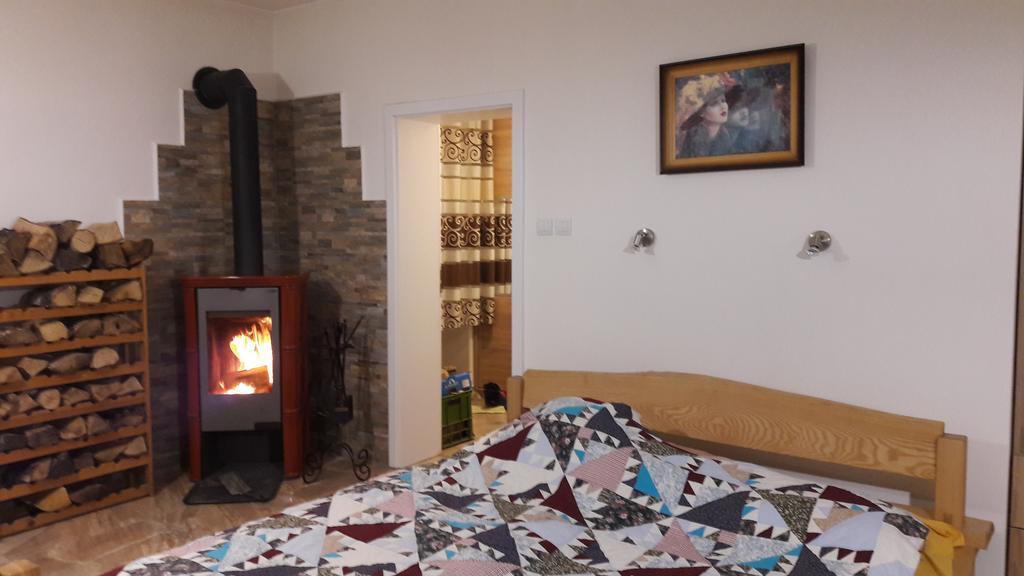 Apartman Yvet Sucany Ngoại thất bức ảnh